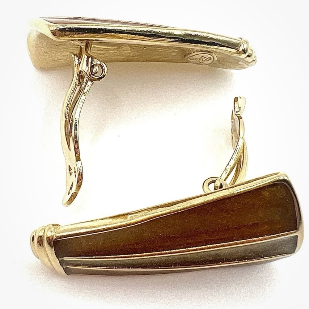 Trifari Vintage Enamel GeometricGold Tone Clip On Earrings - Picture 5 of 9
